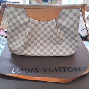 Louis Vuitton Siracusa Damier Axur MM